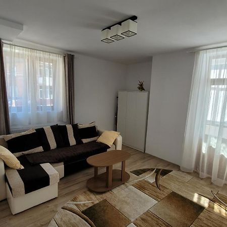 Andy Apartament Petroszany Zewnętrze zdjęcie