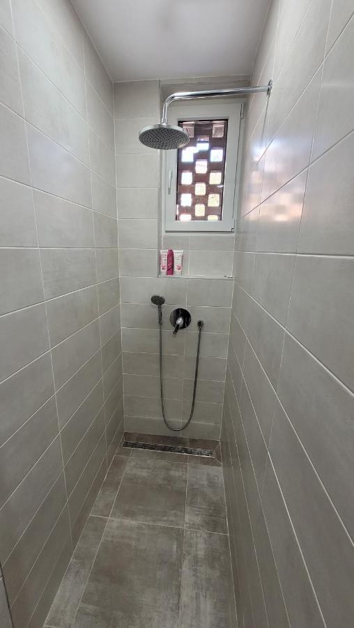 Andy Apartament Petroszany Zewnętrze zdjęcie