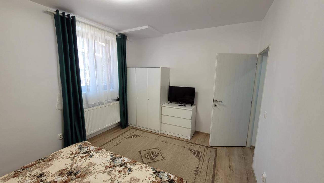 Andy Apartament Petroszany Zewnętrze zdjęcie