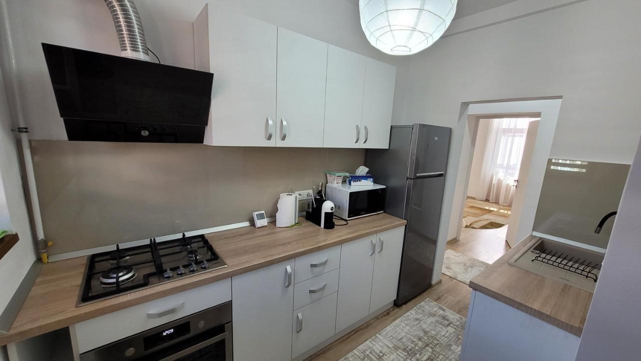 Andy Apartament Petroszany Zewnętrze zdjęcie